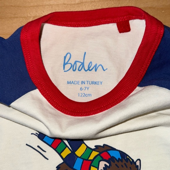 Mini Boden Long Sleeve Holiday Shirt with Sledgehog Graphic size 6-7 years NWOT - Picture 3 of 4